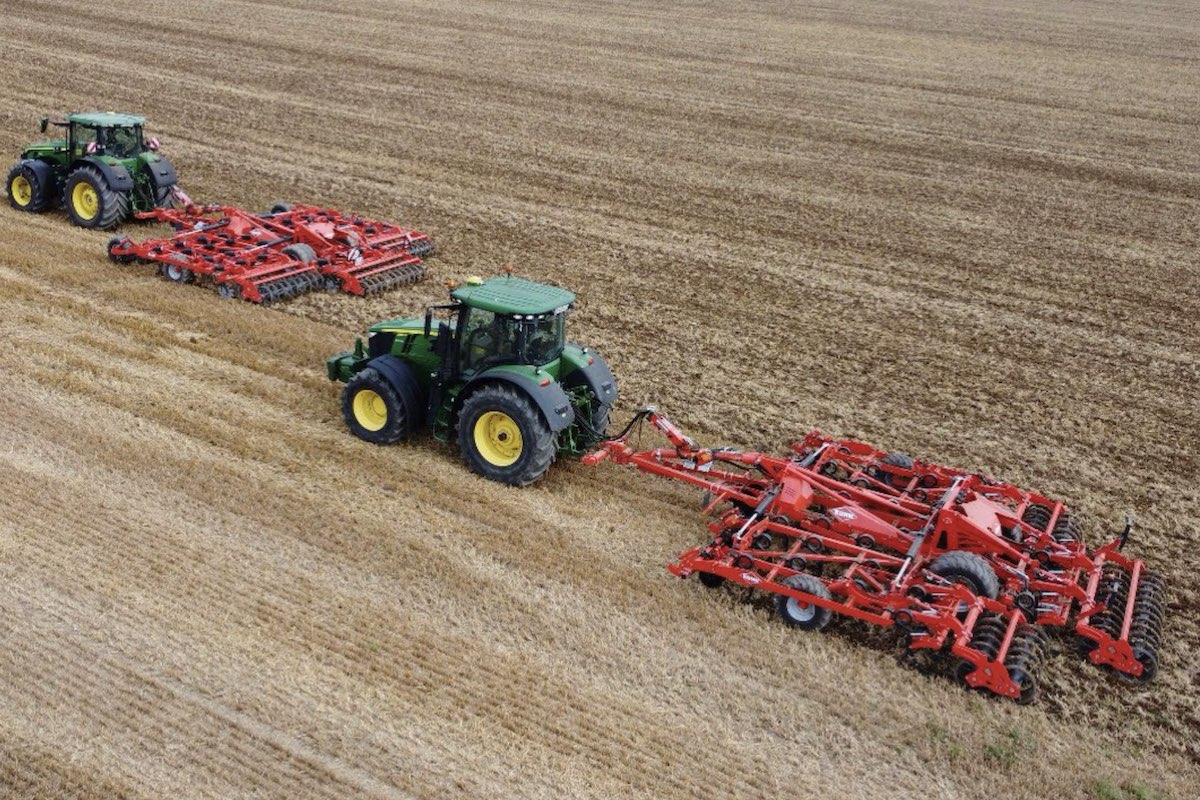 Highlander di KUHN assicura una lavorazione uniforme anche a profondità superficiali
